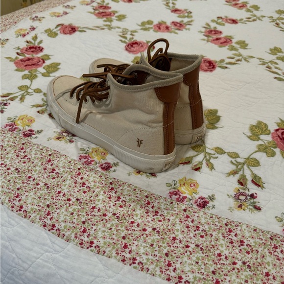 Frye shoes - Picture 2 of 3